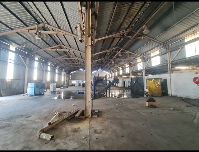 1,100M² WORKSHOP TO LET IN ELANDSFONTEIN